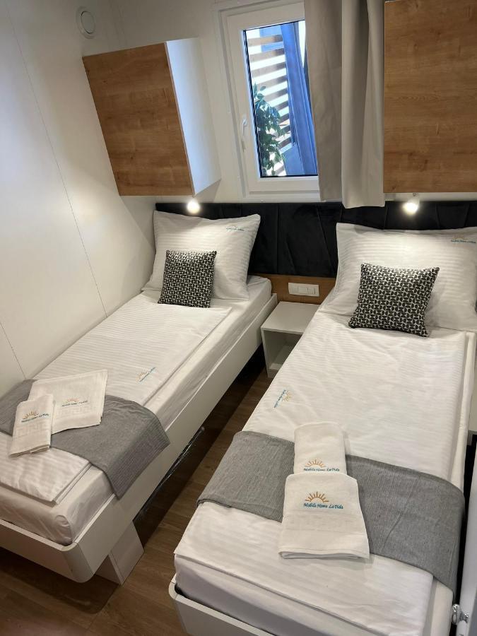 Mobile Home La Vida Биоград на Мору Екстериор снимка