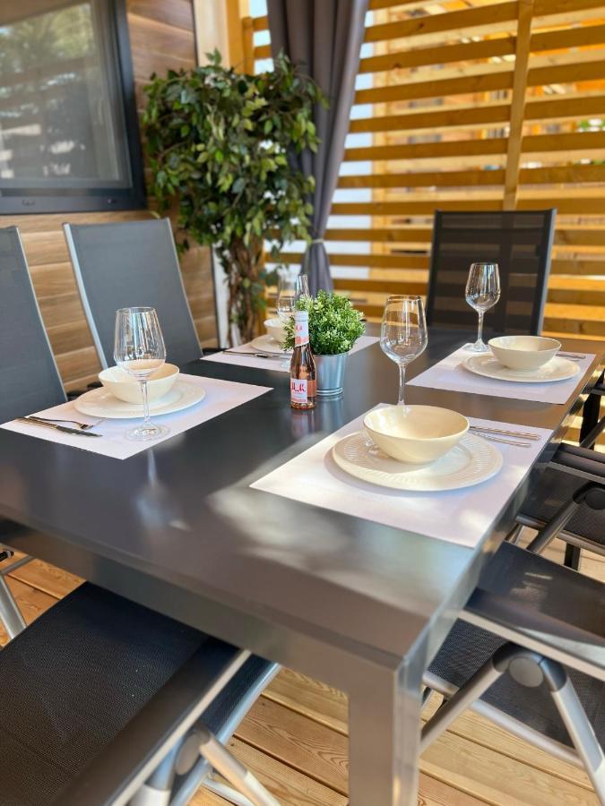 Mobile Home La Vida Биоград на Мору Екстериор снимка