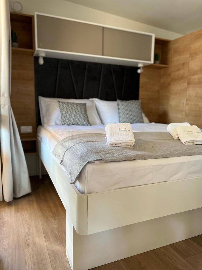 Mobile Home La Vida Биоград на Мору Екстериор снимка