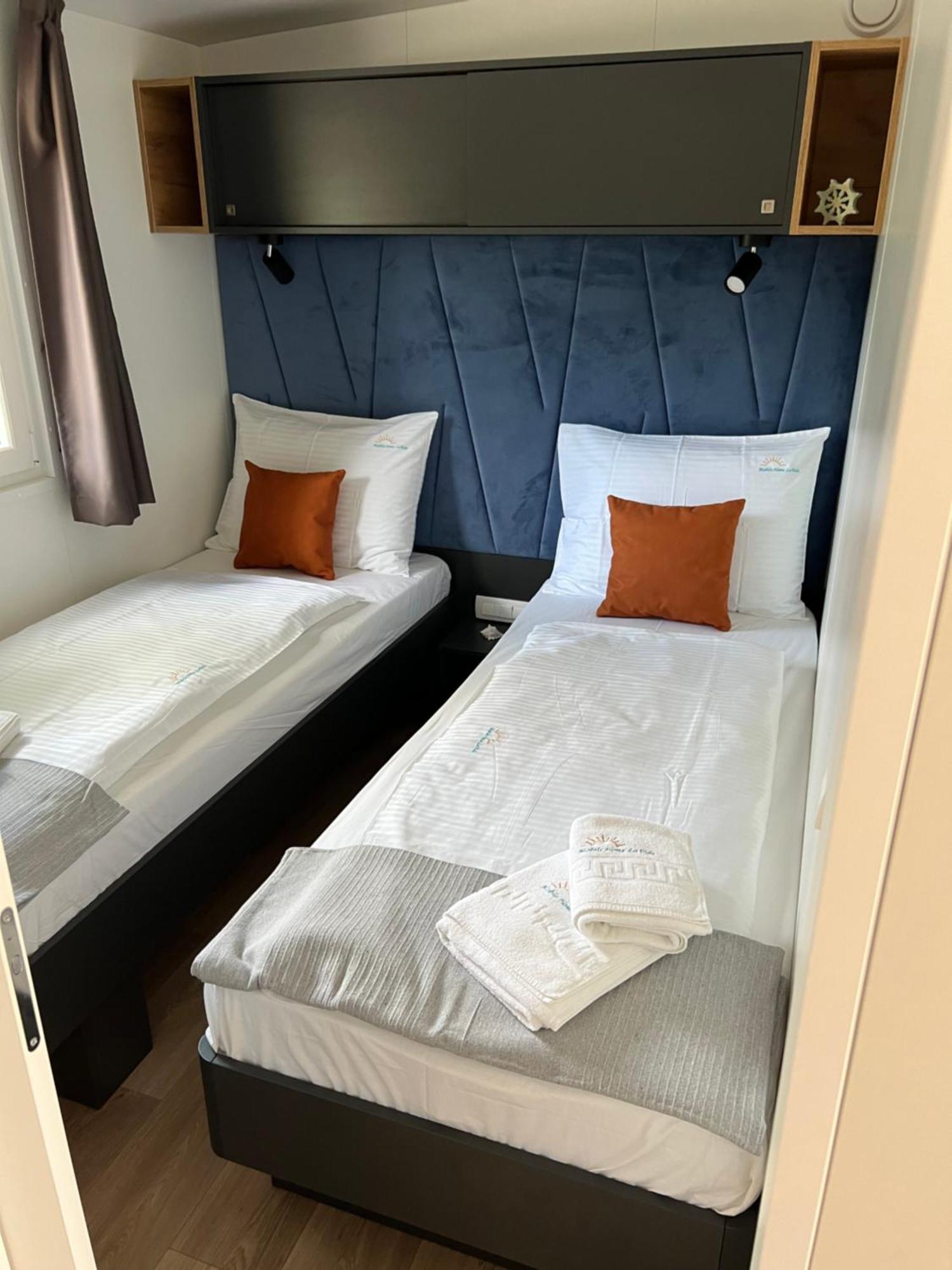 Mobile Home La Vida Биоград на Мору Екстериор снимка