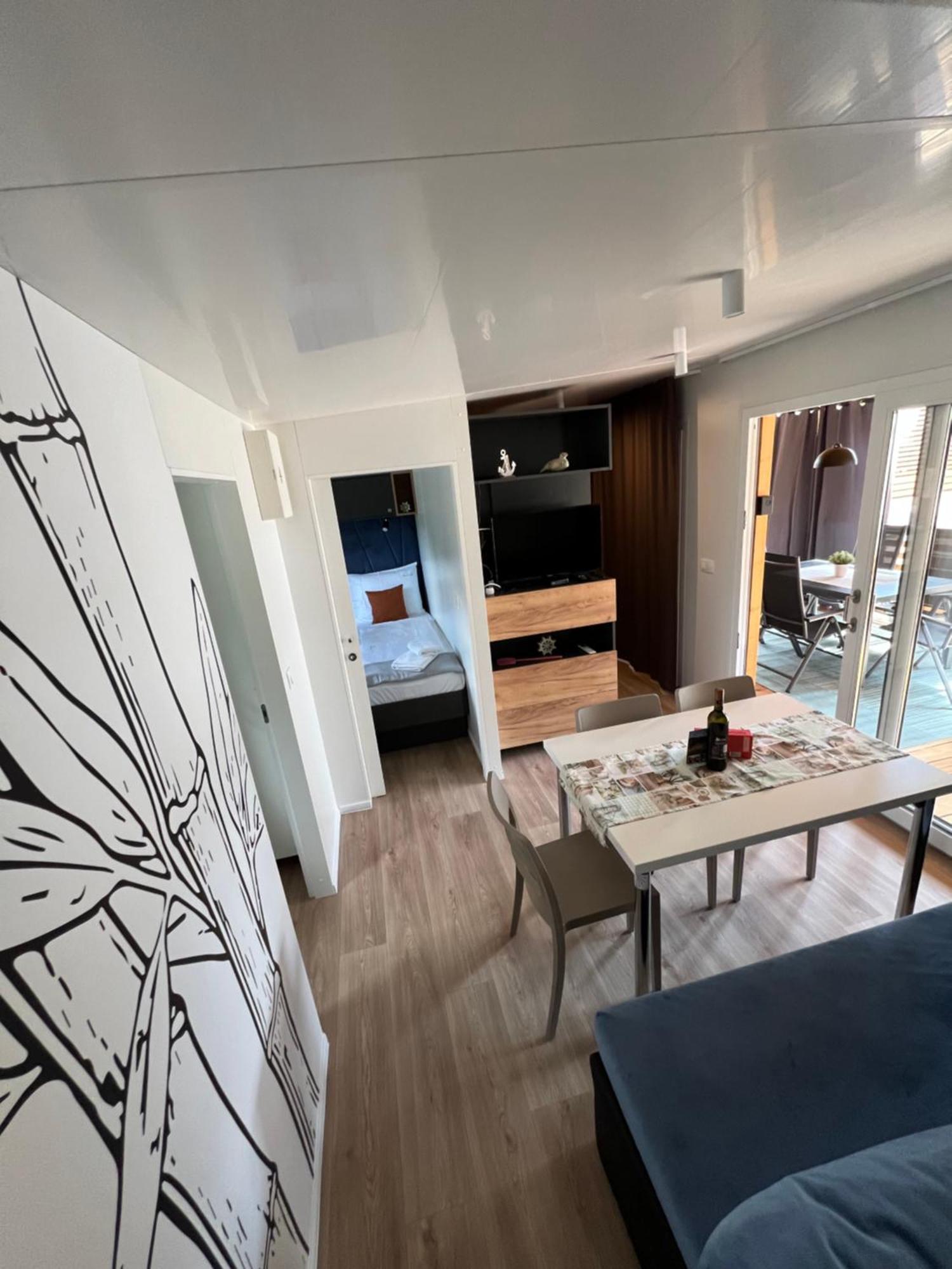 Mobile Home La Vida Биоград на Мору Екстериор снимка