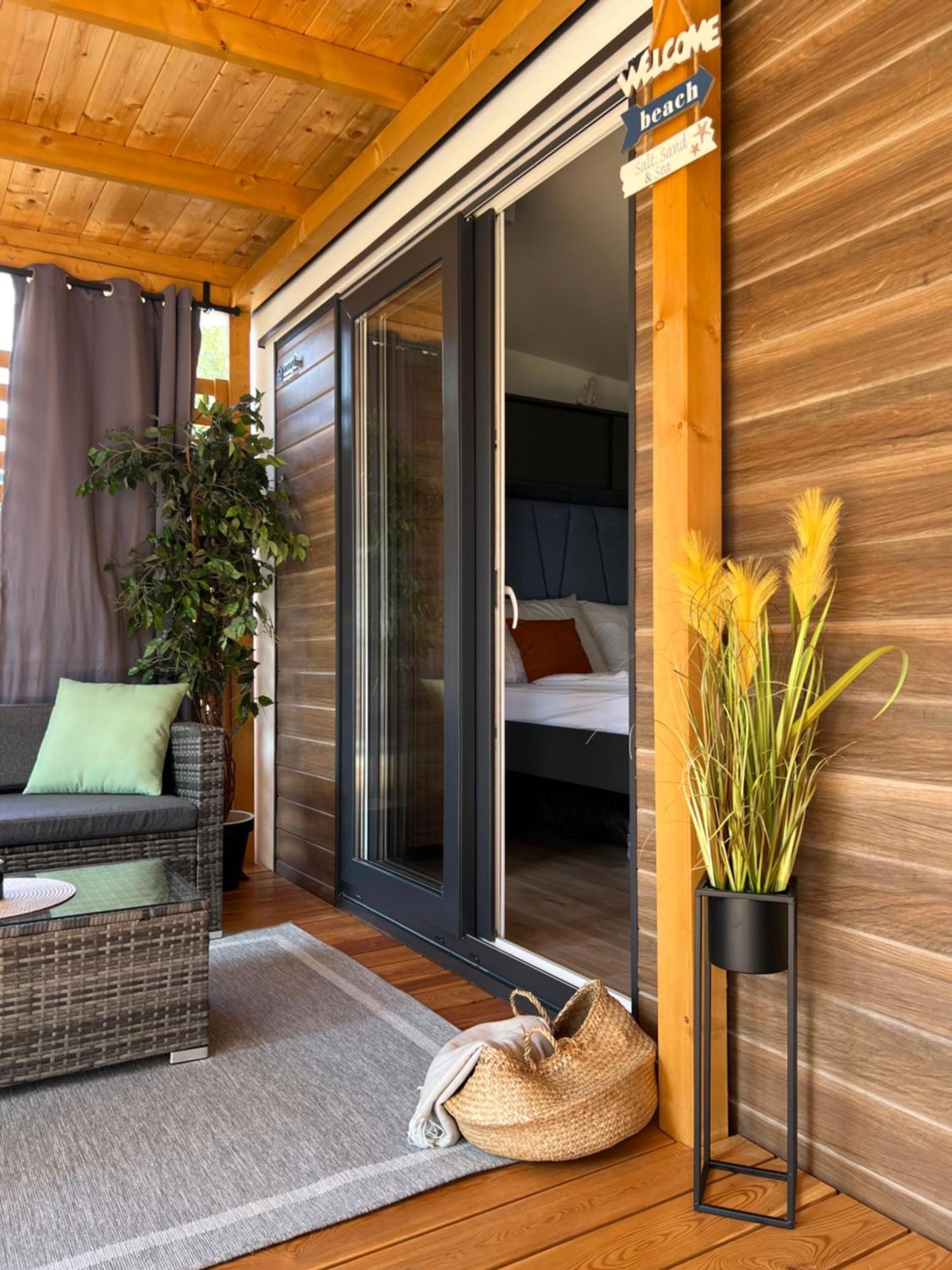 Mobile Home La Vida Биоград на Мору Екстериор снимка